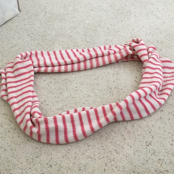 Infiniti scarf