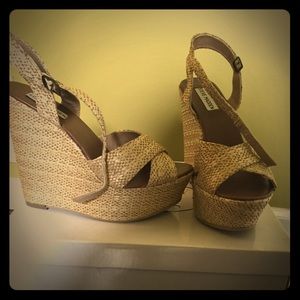 Steve Madden Wedges