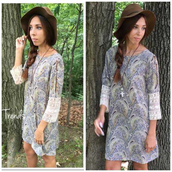 Antique Paisley Print Shift Dress - Picture 3 of 4