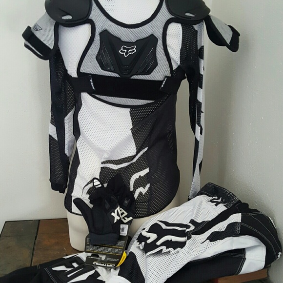 NWT 180 YTH FOX RACING GEAR *sale*