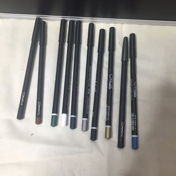 Mixed bundle: eyeliner, Lip liner, brow pencils