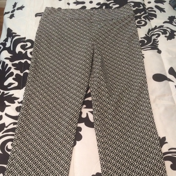 Black and white crop pants