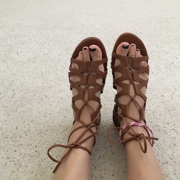 Guilly Steve Madden sandals - Picture 1 of 4