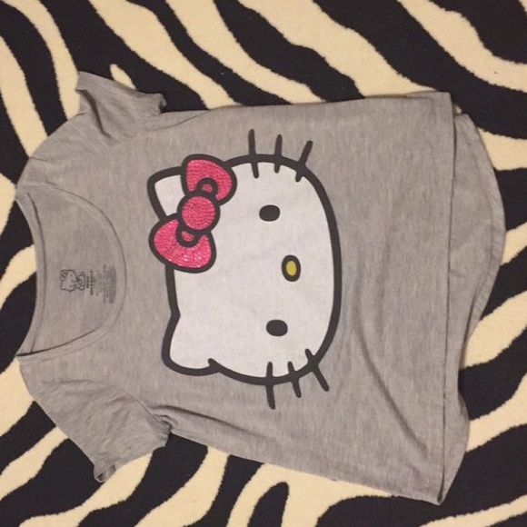 Hello Kitty Tee - Picture 2 of 4