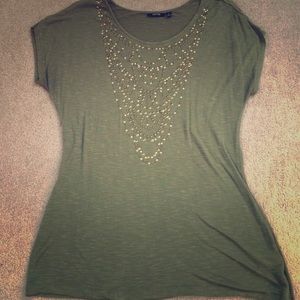 Apt.9 army green shirt size medium.