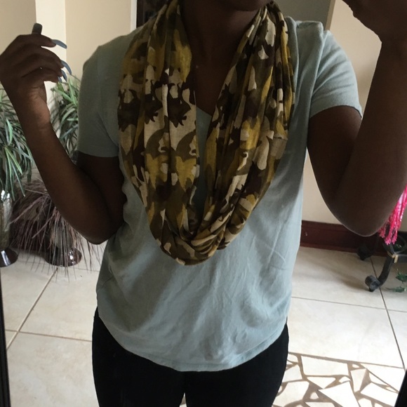 Scarf 😊 - Picture 2 of 3