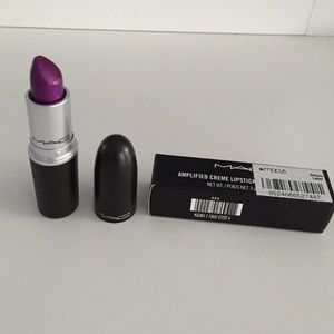 Mac lipstick in shade Violetta