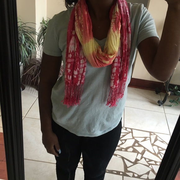 Scarf 😊 - Picture 2 of 4