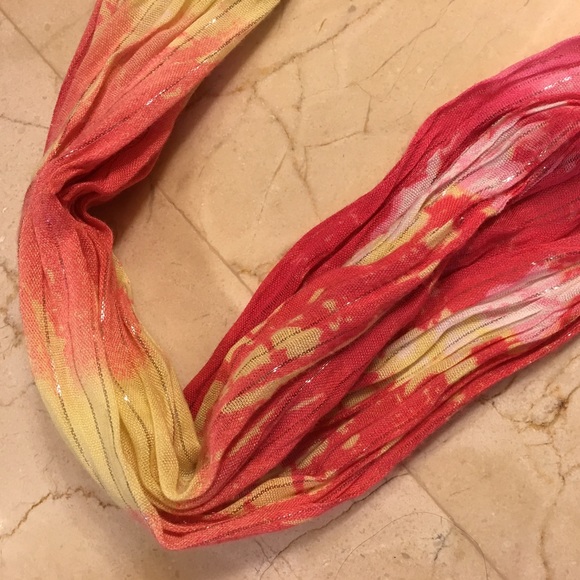 Scarf 😊 - Picture 3 of 4