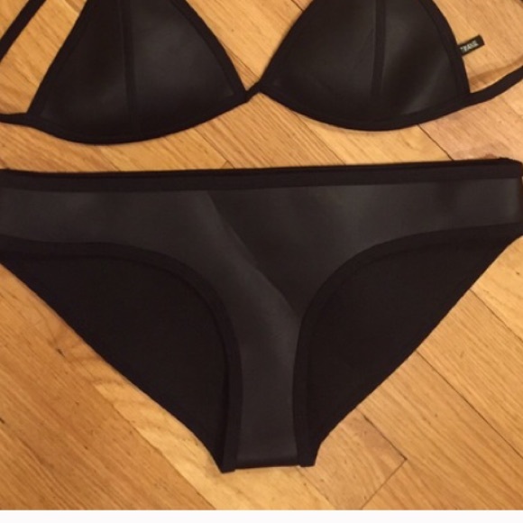 Triangl Bikini Bottoms - Picture 2 of 2