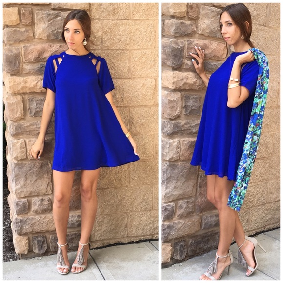 Azure Trapeze Dress - Picture 2 of 4