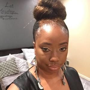 Meet your Posher, Deshone