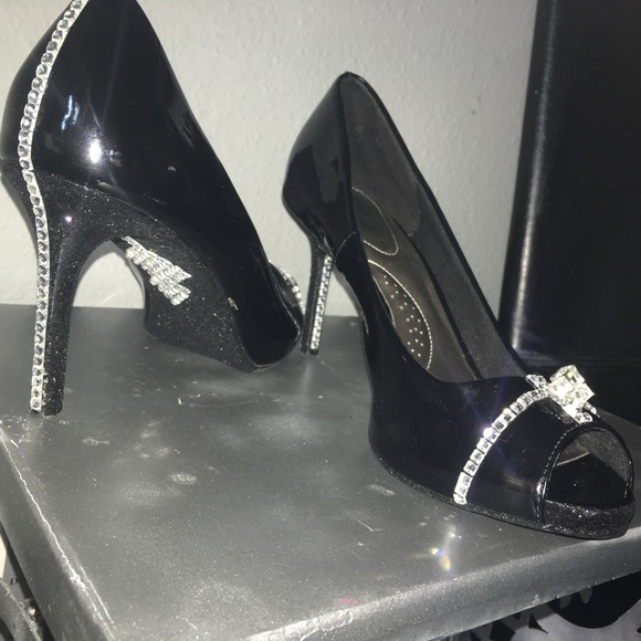 3" custom detailed heels - Picture 2 of 3