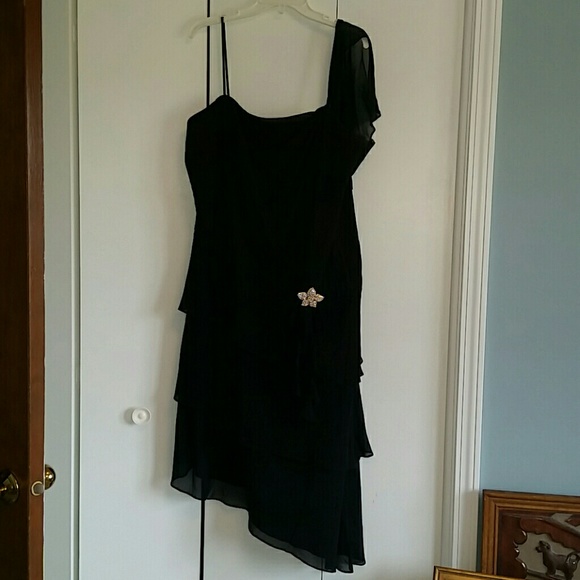 Black tiered dress