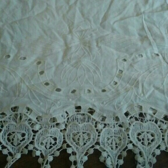 Crochet white tank top - Picture 3 of 3