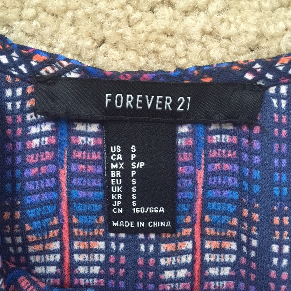 Patterned Romper - Picture 2 of 3