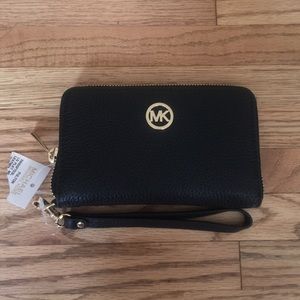 BRAND NEW Michael Kors tech wristlet