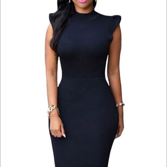 Women's ruffled sleeve midi dress large