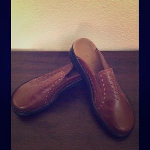 💥SOLD💥Clarks Women's Brown Slip On Shoes