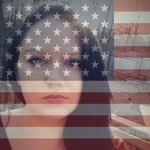 Meet your Posher, Tabitha