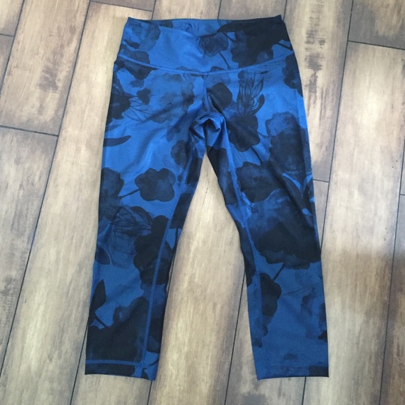 Lululemon crop leggings