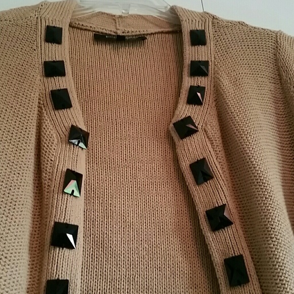 Cardigan - Picture 2 of 4