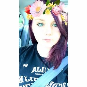 Meet your Posher, Camie