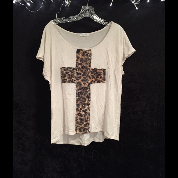 Cheetah print cross tee