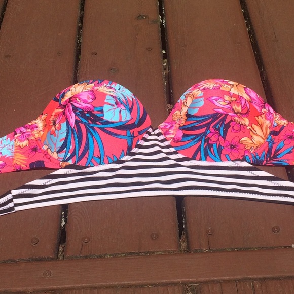 Tropical floral/striped  push up bikini top