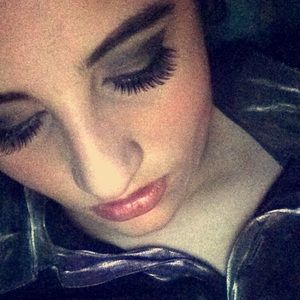 Meet your Posher, Fadwa