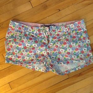 Borden patterned shorts