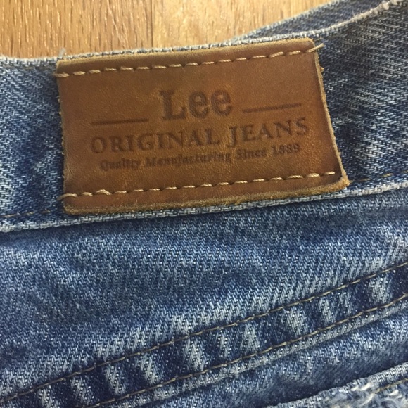 High Waisted Ripped jean shorts w/ lace trim - Picture 3 of 3