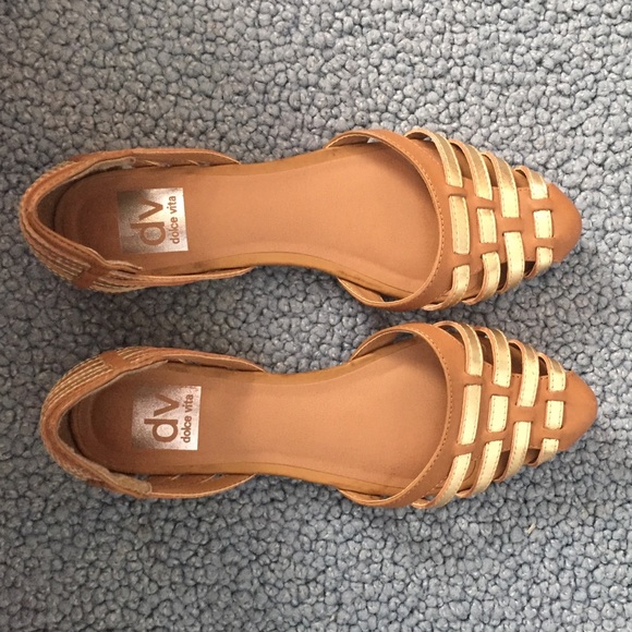 Brand new dolce vita flats!