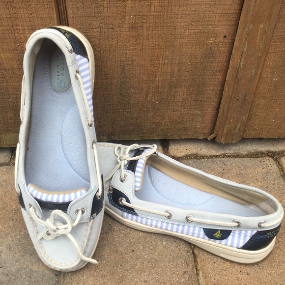 Like new Sperrys!!