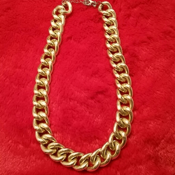 Thick gold chain