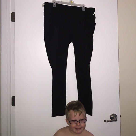 Black leggings