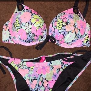 Victoria's Secret Swimsuit. Top and Bottom