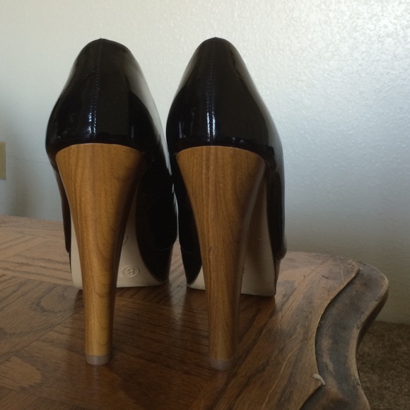 Open Toe Heels - Picture 3 of 4