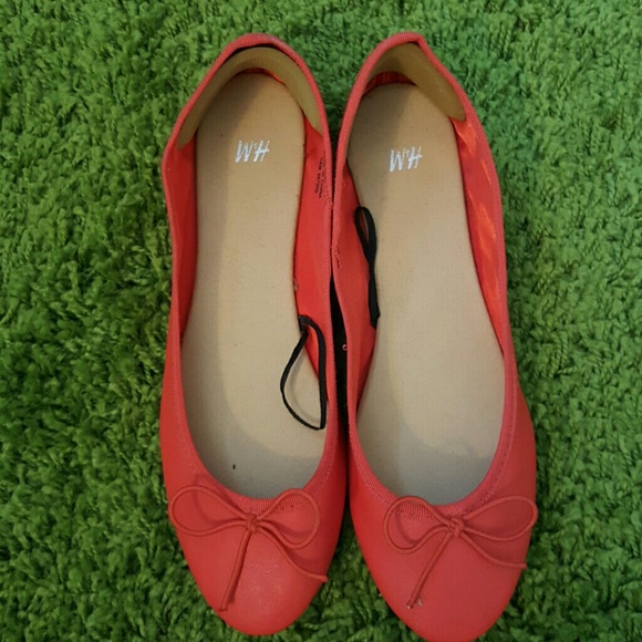 H&M orange flat shoes
