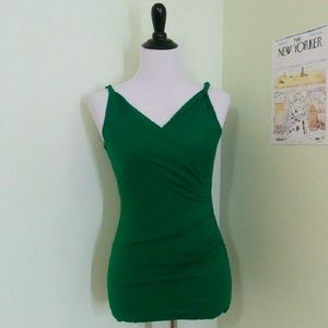 Green twisted straps crossover neck