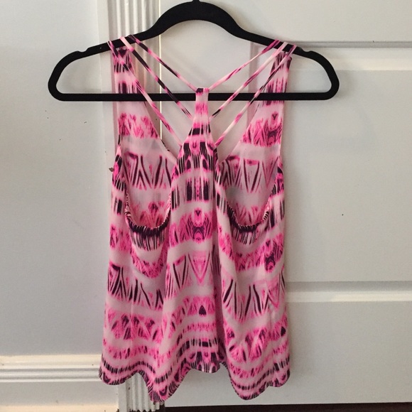 Cute Parker top - Picture 2 of 3