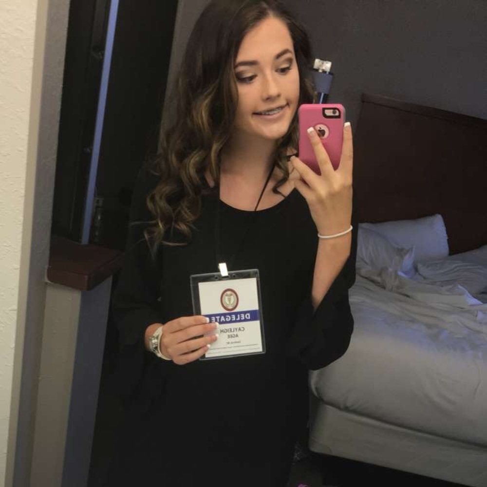 Meet your Posher, Cayleigh