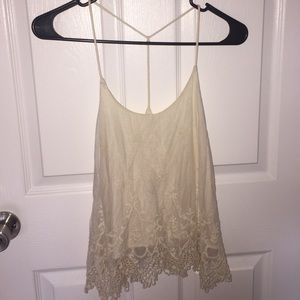 Pretty summer tank from Urban Outfitters!🌻