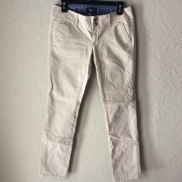 Size 4 Short American Eagle Boot Khaki Pants