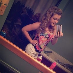 Meet your Posher, Casey