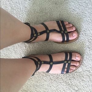 AMERICAN EAGLE SANDALS