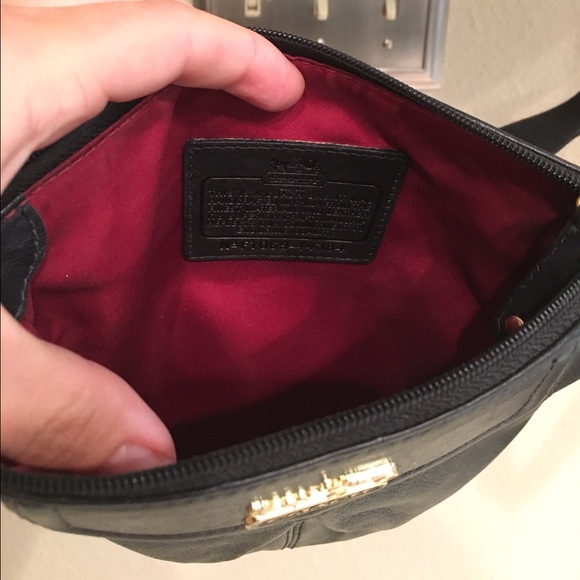 ‼️SOLD‼️Coach crossbody purse - Picture 4 of 4