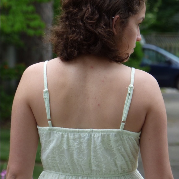 Light tea green dress - Picture 4 of 4