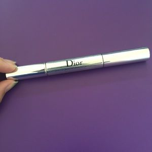 SOLD - Dior Skinflash radiance booster pen in 002