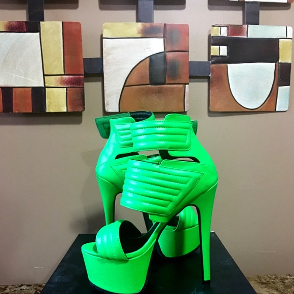 Jennifer Chou - Carmelo